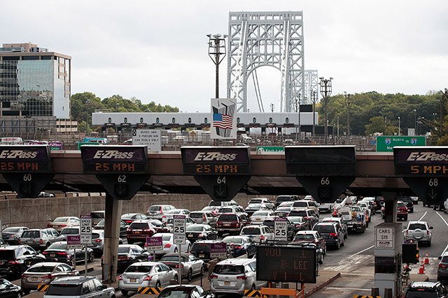 Fatal motorcycle crash closes upper lanes to NY on George Washington Bridge — Gothamist, College Station Community news