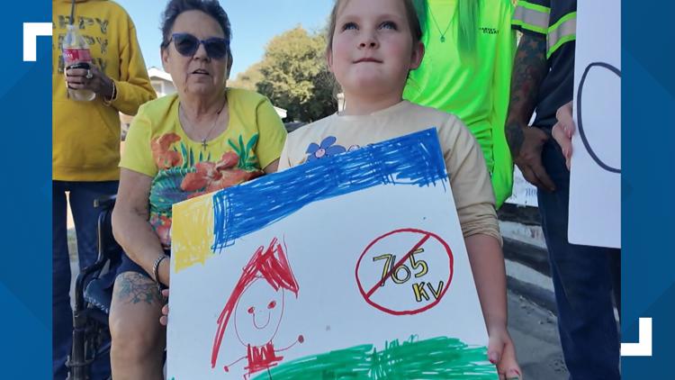 Proposed 765-kV line threatens a Burnet County community's fireworks show — KCEN (Central Texas)