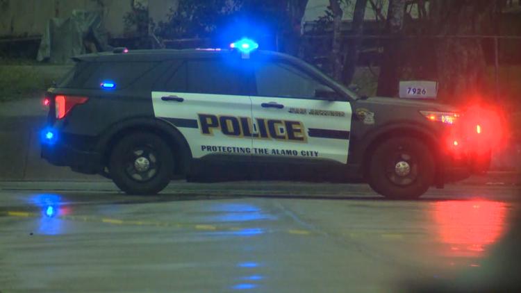 Driver arrested on DWI charge after running red light and crashing into car, police say — KENS 5 (San Antonio), College Station Health news